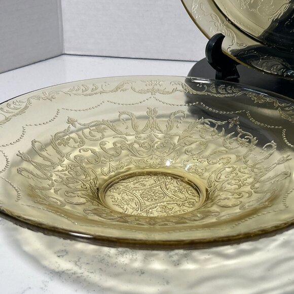 30052 Federal Glass Company Amber Round Glass Cake Plate and Serving Bowl - Picture 5 of 10
